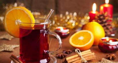 Non-alcoholic mulled wine - a healthy and warming drink