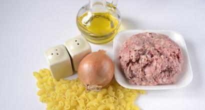 A very simple technology for cooking naval pasta with minced pork